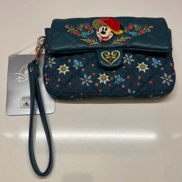 NEW DISNEY EPCOT GERMANY PAVILION BLACK FOREST MINNIE MOUSE QUILTED WRISTLET - Picture 4 of 11